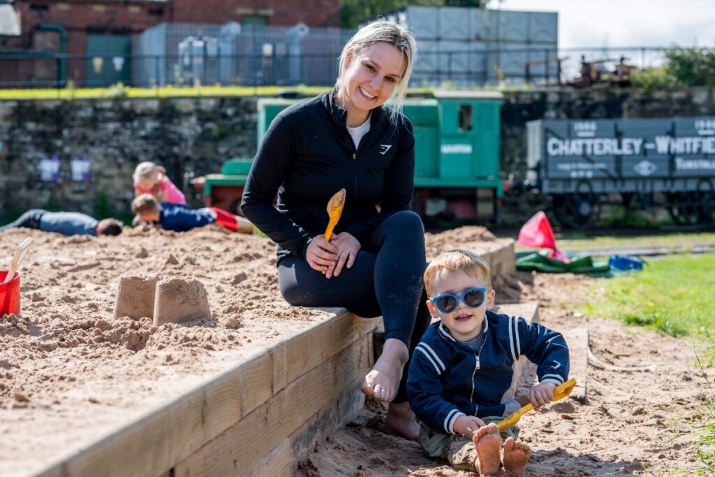 Summer Holidays: Helping Hands