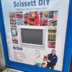 Scissett DIY Shop Door