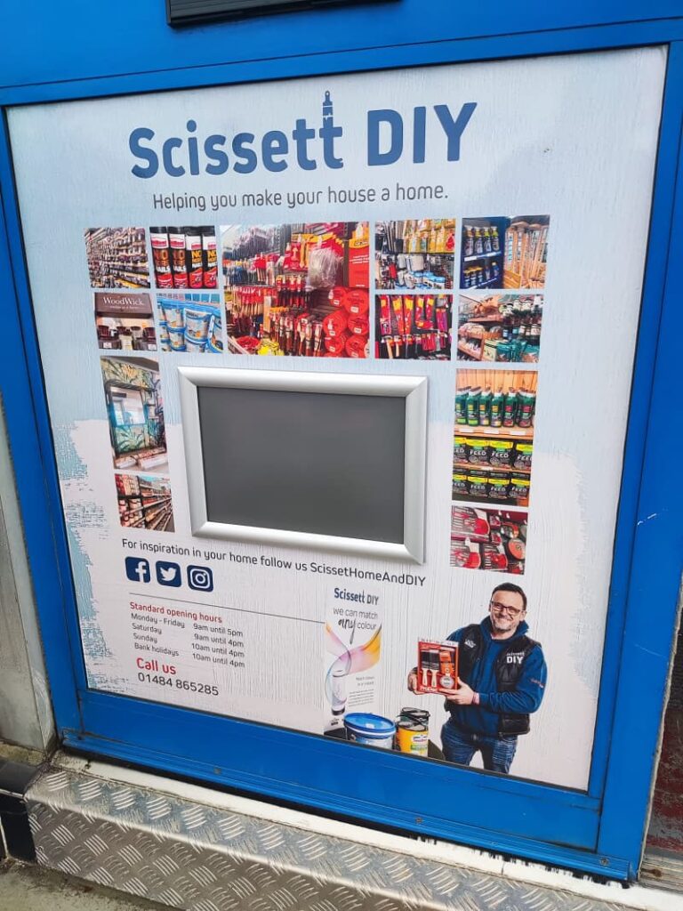 Scissett DIY Shop Door