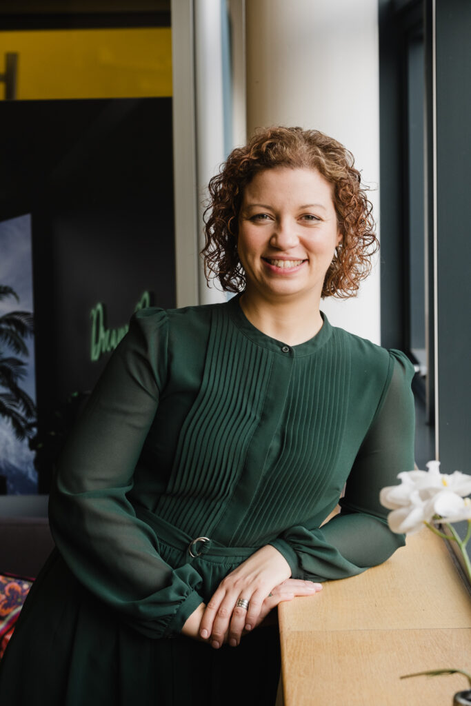 Hannah-Wright-CirKits