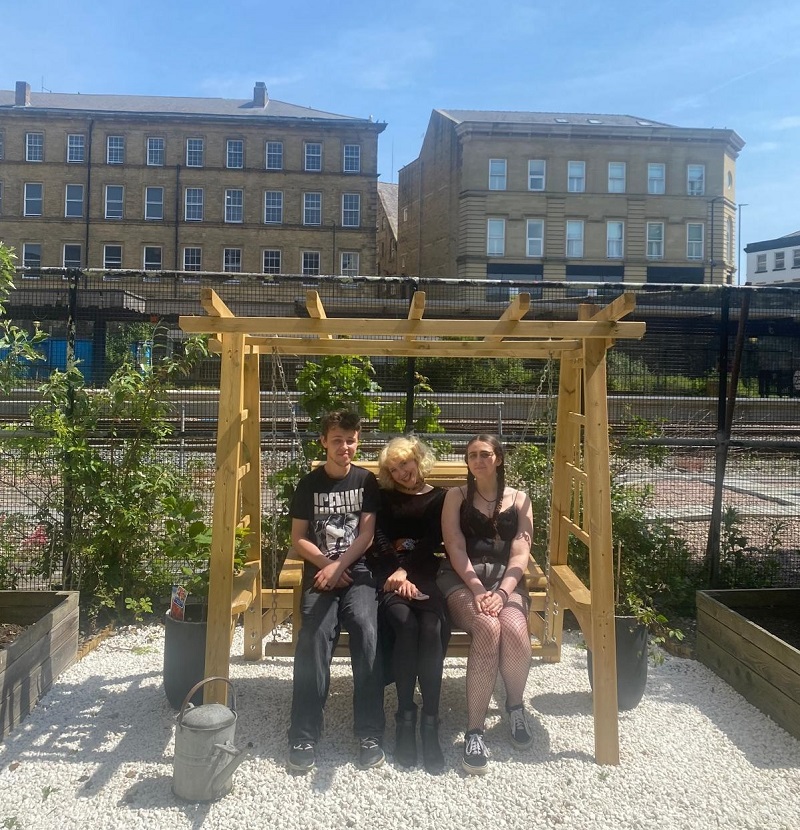 Fresh Futures elevate garden May 26